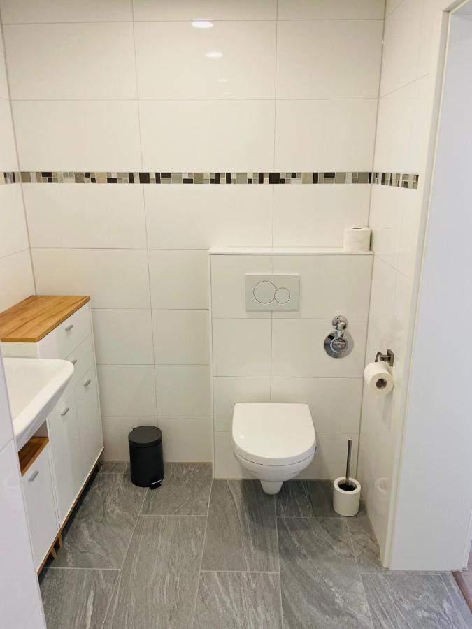 Zollernalb-Apartment Mg Albstadt Esterno foto